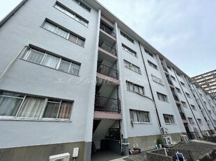 南港厚生年金共同住宅2号棟の物件外観写真